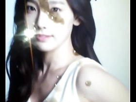 Kim Tae-yoons solo performance in the Nature Republic commercial