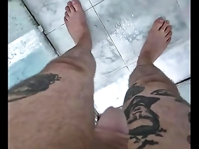 Young gay amateur shaves his pubic hair in a homemade video.