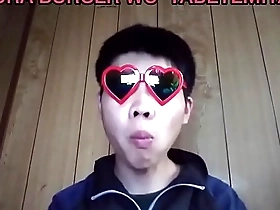 Young gay Youtuber masturbates on camera.