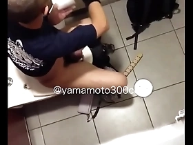 Japanese gay toilet handjob scene is very hot