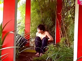 Hansel Thio in action, solo performance in a China town garden during a New Year’s party.